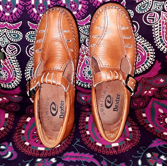 Dexter Shoes - NWOT Dexter Brown Flats